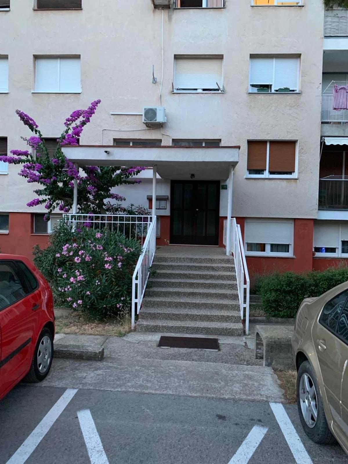 App Karla Apartment Pula Exterior foto
