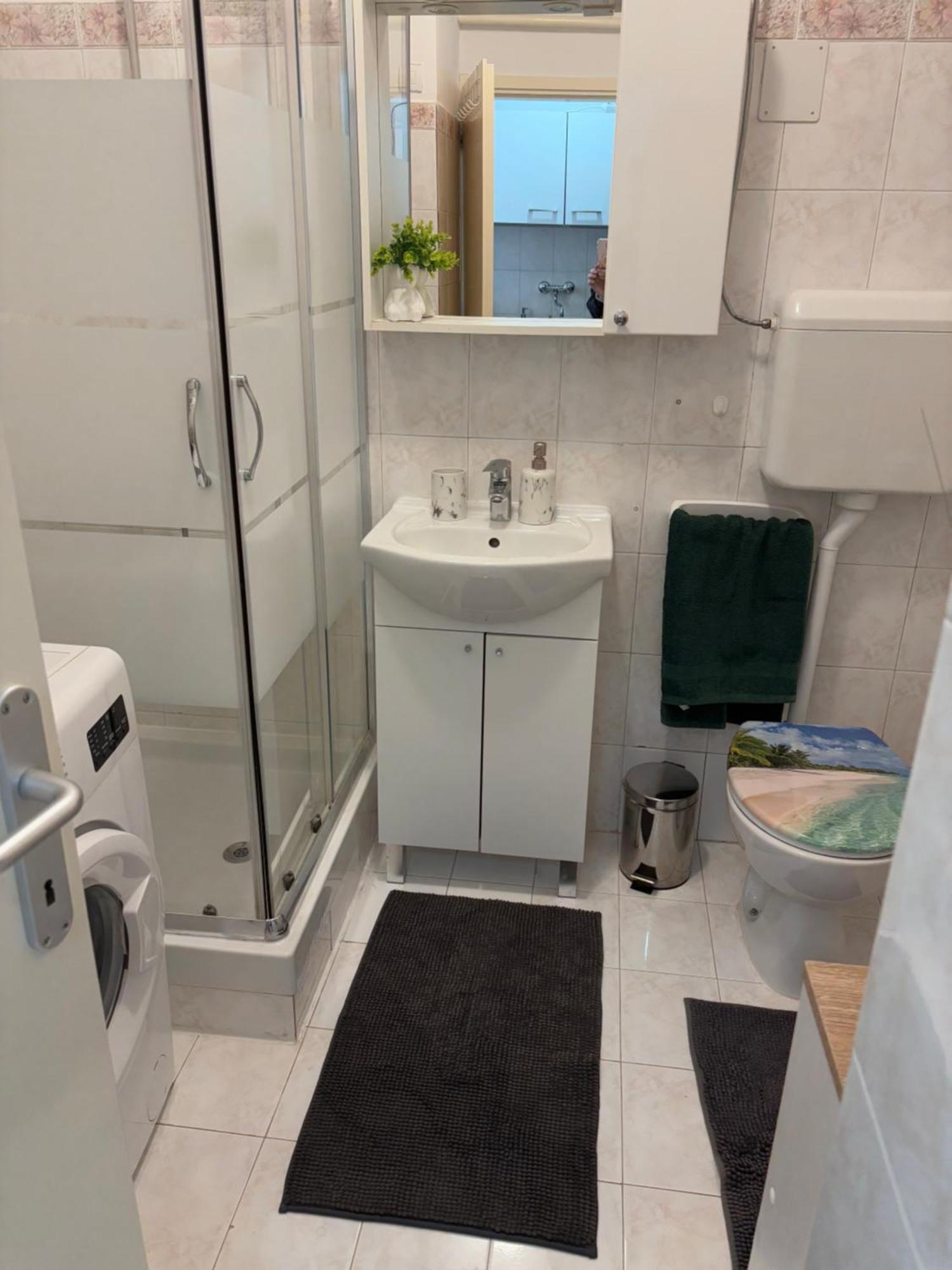 App Karla Apartment Pula Exterior foto